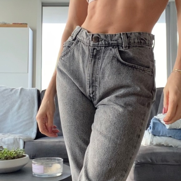 Levi’s Made in USA Student Wedgie fit Mom Jeans 512 - Picture 2 of 10